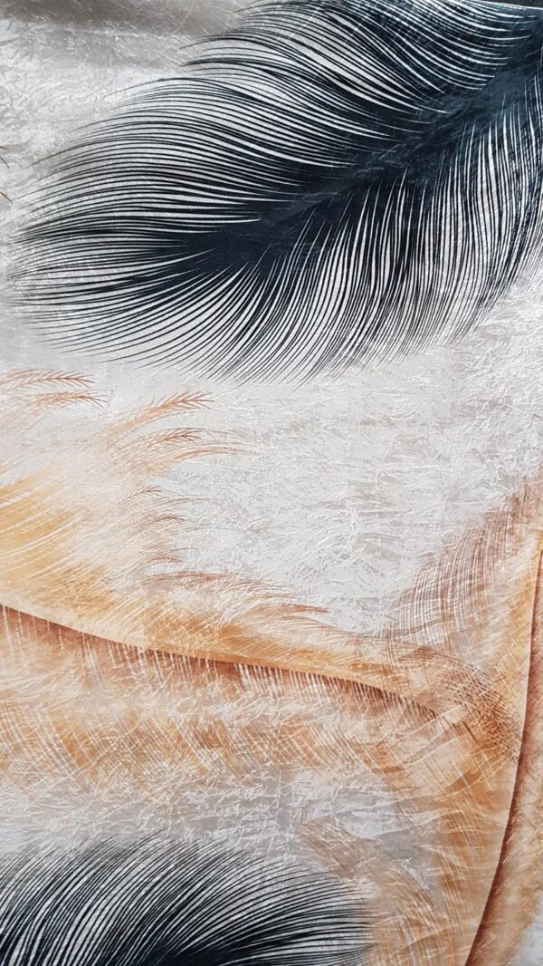 Dywan antypoślizgowy, lśniący z motywem piór. Czarny, złoty 160x220 cm - obrazek 7