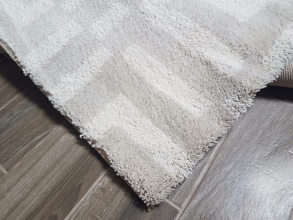 Dywan IKEA FAKSE z długim włosiem kremowy 200x250 cm - obrazek 10