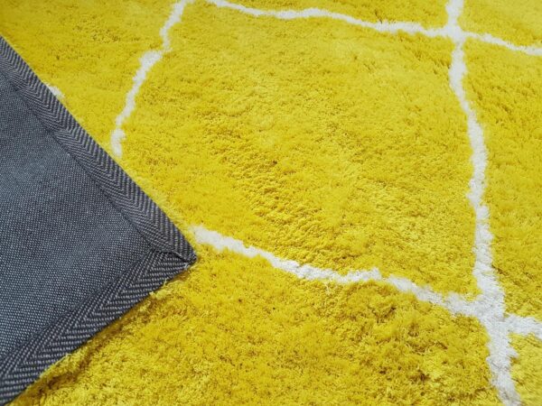 Puszysty gęsty dywan VELVET YELLOW shaggy kanarkowy żółty z białym wzorem 120x170 cm - obrazek 4