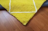 Puszysty gęsty dywan VELVET YELLOW shaggy kanarkowy żółty z białym wzorem 120x170 cm - obrazek 5