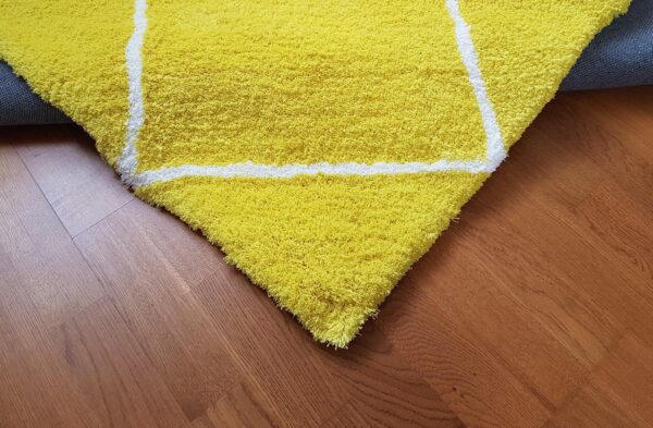 Puszysty gęsty dywan VELVET YELLOW shaggy kanarkowy żółty z białym wzorem 120x170 cm - obrazek 5