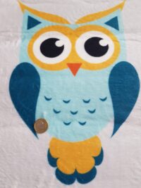 PLUSZOWY PUSZYSTY dywan dziecięcy antypoślizgowy KOLOROWY WZÓR W WESOŁE SÓWKI SOWY na jasnoszarym tle 120x170 cm - obrazek 8