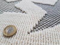 NOWOCZESNY DWUPOZIOMOWY DYWAN W GWIAZDKI z płaskim splotem. Kremowy, ecru, szary - obrazek 4