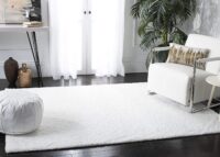 PUSZYSTY DYWAN SAFAVIEH AUGUST WHITE biały, śnieżnobiały kudłaty shaggy 90x150 cm - obrazek 4