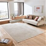 ELEGANCKI LŚNIĄCY dywanik z frędzlami w stylu GLAMOUR jasny beżowy FIJI MATRIX 80x150 cm