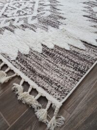 MAROKAŃSKI ETNICZNY DYWAN Z GRUBYMI PLECIONYMI FRĘDZLAMI kremowy brązowy SAFAVIEH MARROCCAN TASSEL SHAG 200x300 cm - obrazek 12