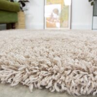 PUSZYSTY NOWOCZESNY DYWANIK SHAGGY Z DŁUGIM WŁOSIEM beżowy KUKKON RUGS ASPEN 80x150 cm - obrazek 6