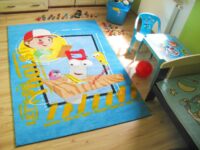 KOLOROWY WESOŁY AKRYLOWY DYWAN DZIECIĘCY dla chłopca niebieski z motywem złotej rączki DISNEY HANDY MANNY 100x150 cm - obrazek 10