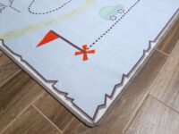 KOLOROWY ZABAWNY PASTELOWY dywan do pokoju dziecięcego niebieski MAPA SKARBÓW LIVONE TREASURE MAP 140x190 cm - obrazek 7
